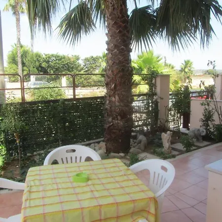 Palm Garden 2*