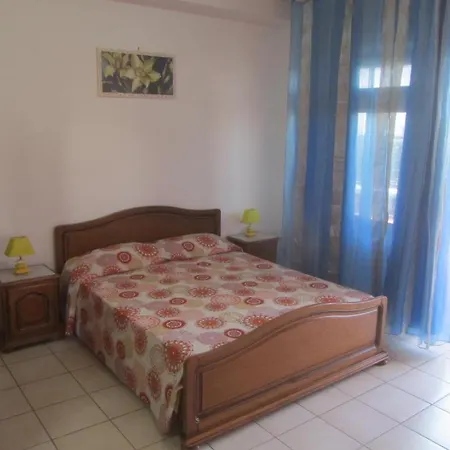 Palm Garden Bed and Breakfast 2*